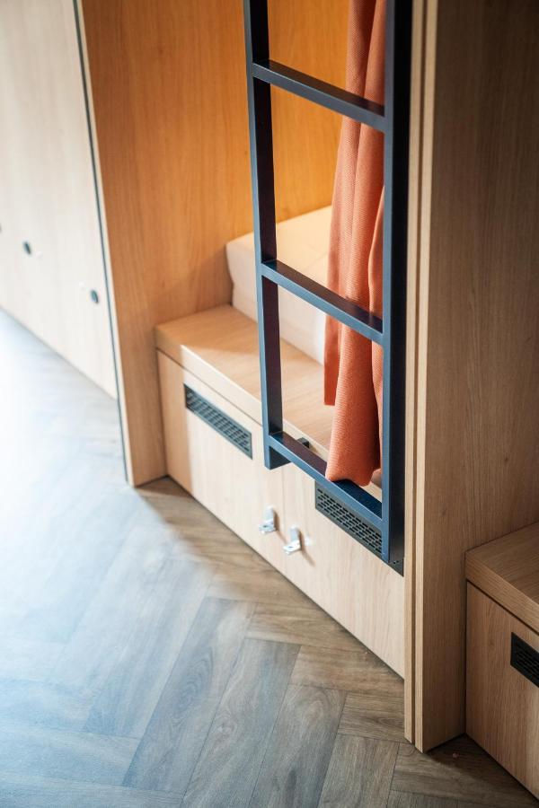 Bett im Pod-Schlafsaal